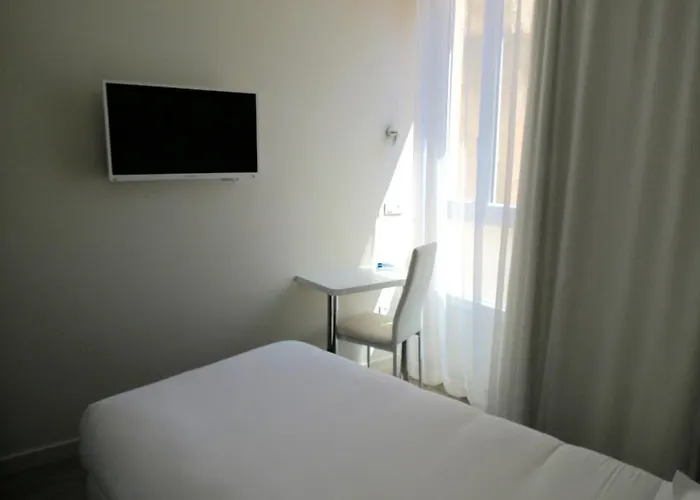 Ξενοδοχείο Ligure 3*